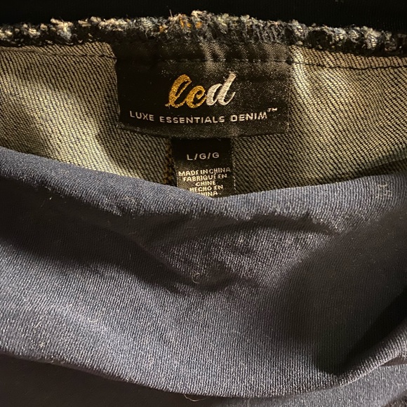 LED Maternity Denim Shorts size L - Picture 3 of 3